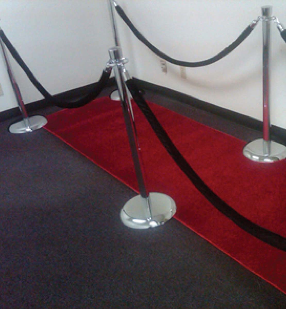 Velour Roping-Party Rental, Stanchion Rope and Chain
